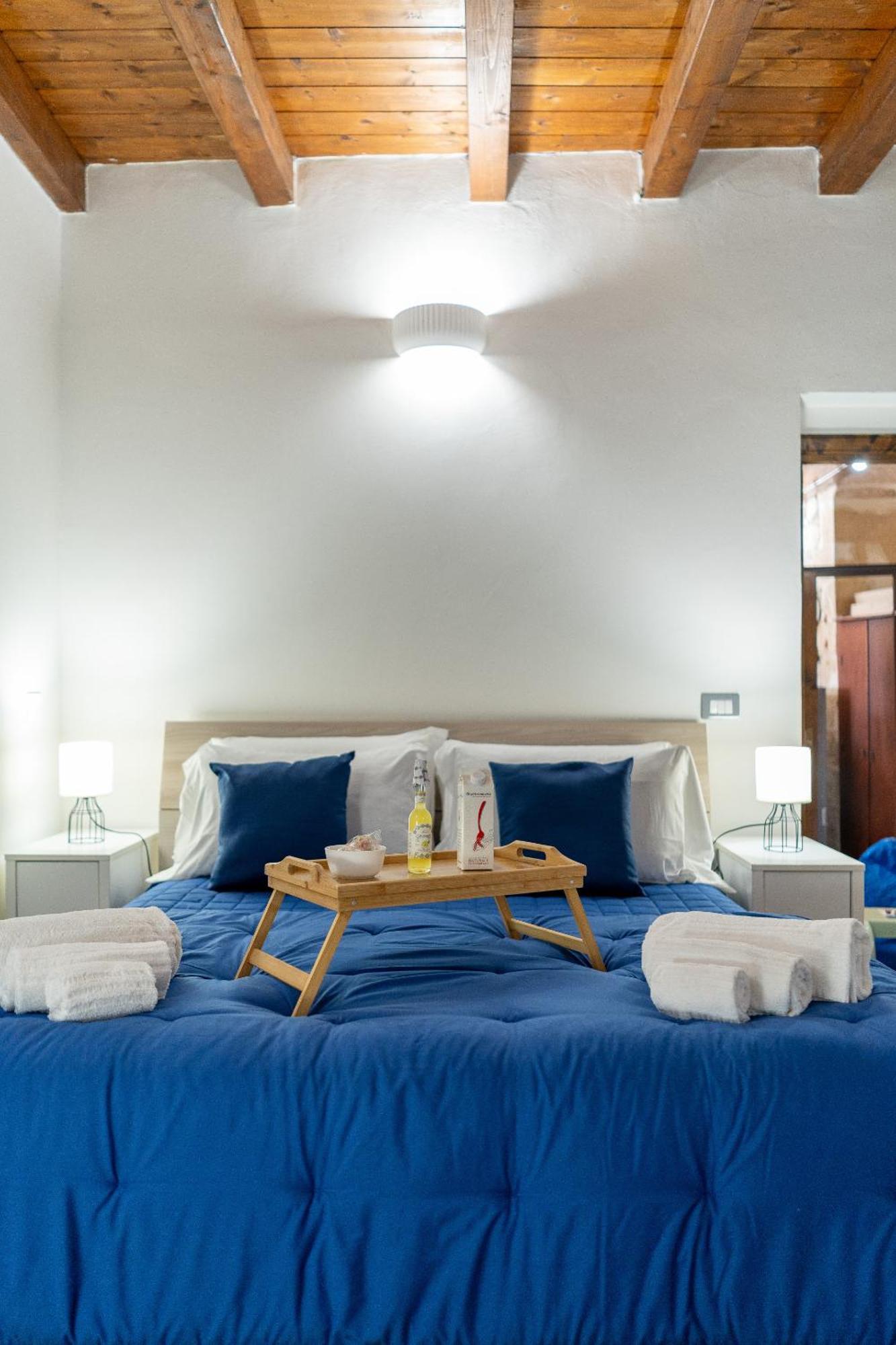 Elsa D'ortigia - I Tre Archi Guest house Syracuse