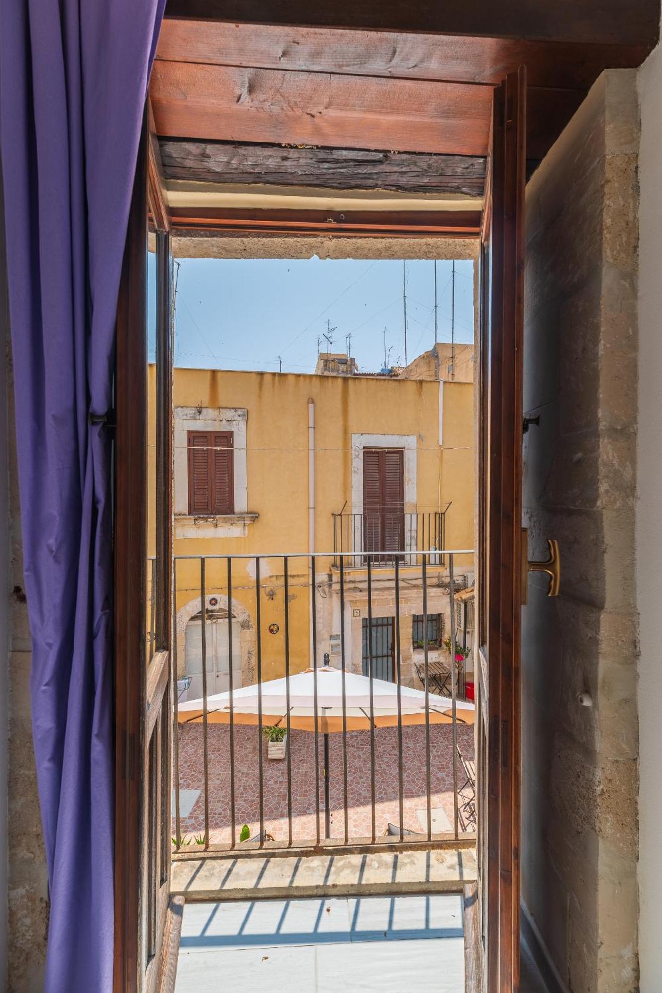Elsa D'ortigia - I Tre Archi Guest house